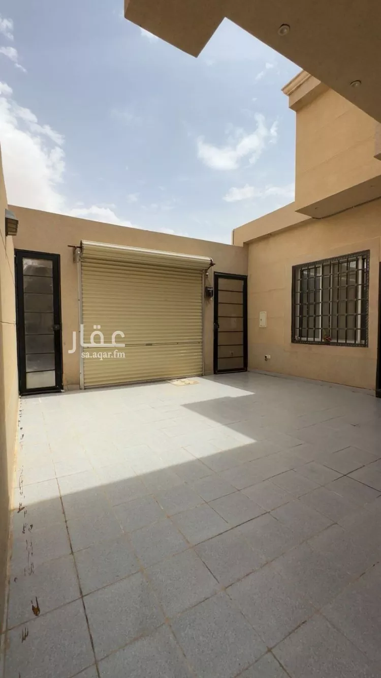 Floor for Sale in Riyadh Al Janadriyah صورة 3