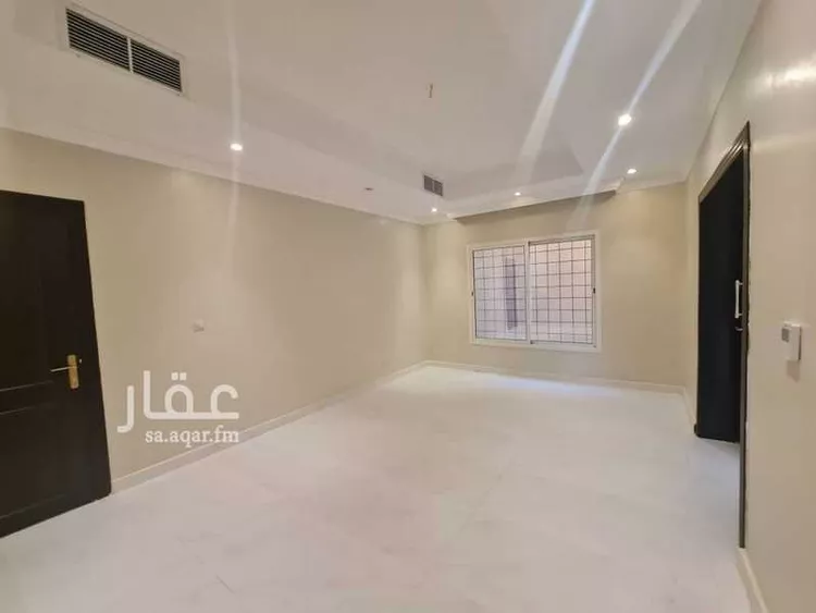 فيلا للإيجار في شارع الكوثر, حي البحيرة, مدينة الخبر, المنطقة الشرقية صورة 2