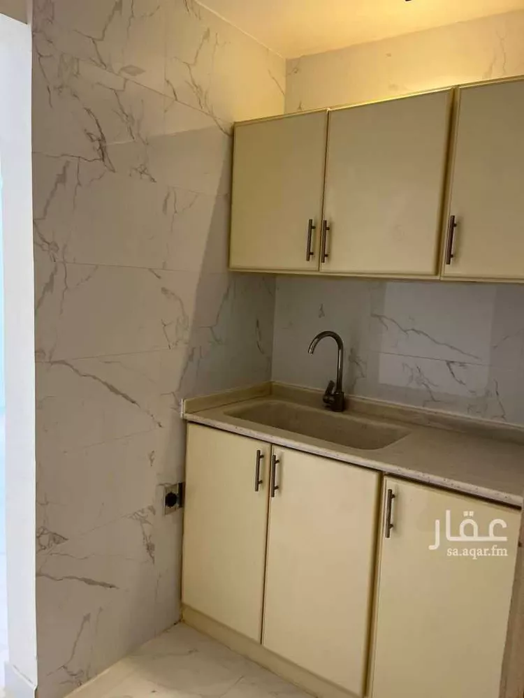عمارة للإيجار في شارع الابرار, حي العقربية, مدينة الخبر, المنطقة الشرقية صورة 2