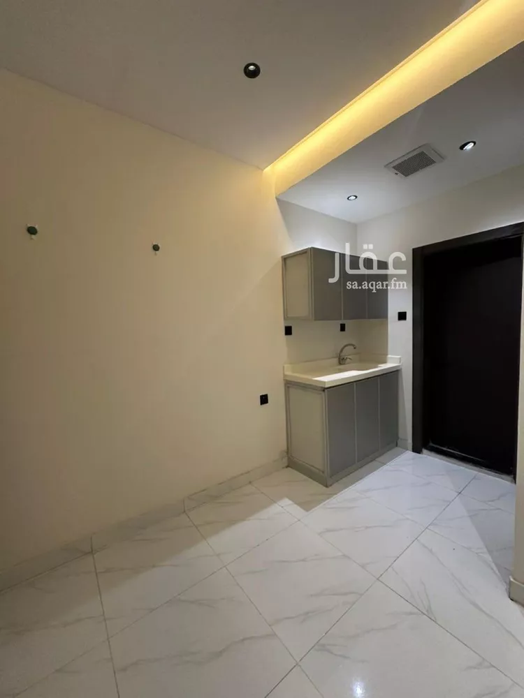 شقة للإيجار في شارع ابي سفيان بن حرب, حي مغرزات, مدينة الرياض, منطقة الرياض صورة 2
