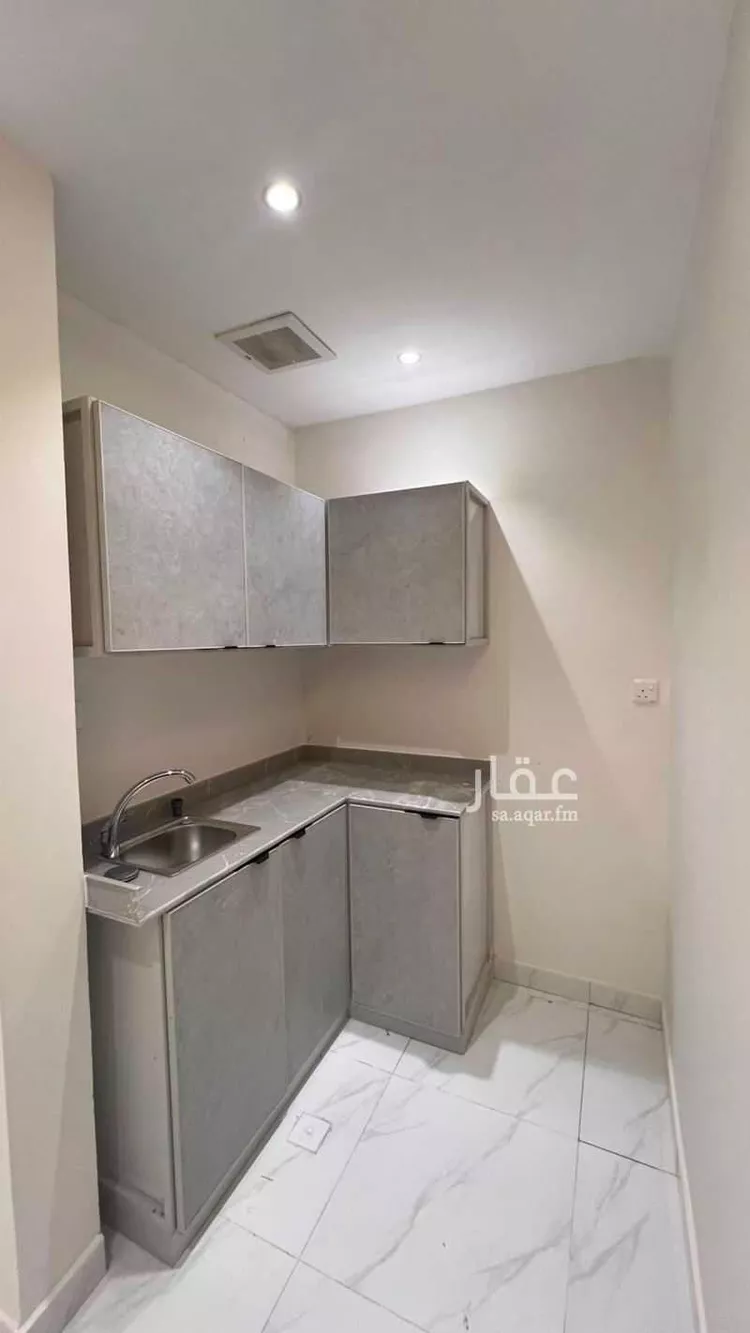 شقة للإيجار في شارع جنادة بن مالك, حي العوالي, مدينة الرياض, منطقة الرياض صورة 2