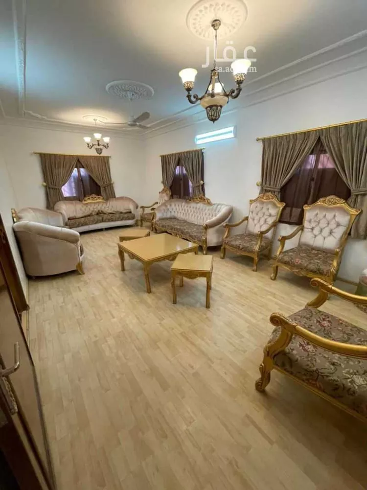 دور للإيجار في شارع الحجلا ، حي العرين ، أبها ، منطقة عسير