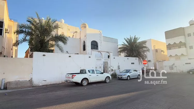 عمارة للبيع في شارع عبدالله ابن شبرمة, حي الخالدية, مدينة المدينه المنوره, منطقة المدينة المنورة صورة 2