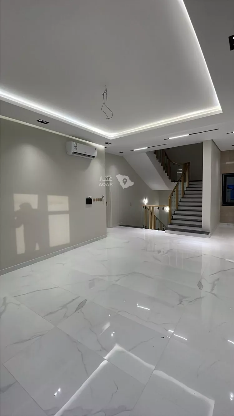 عمارة للبيع في شارع حذافه ابن نصر, حي الملك فهد, مدينة المدينة المنورة, منطقة المدينة المنورة 7