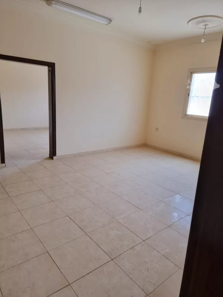 Building for Sale in Medina Bani Harithah صورة 3