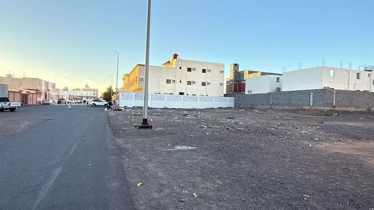 أرض للبيع في شارع سوار بن مصعب, حي العزيزية, مدينة المدينة المنورة, منطقة المدينة المنورة صورة 3