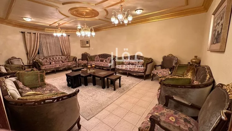 فيلا للبيع في شارع ابن شاهين, حي الدفاع, مدينة المدينة المنورة, منطقة المدينة المنورة صورة 5