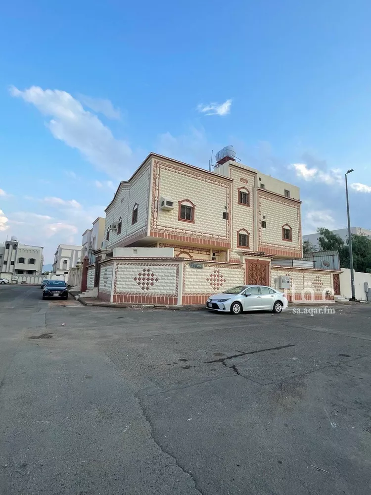 عمارة للبيع في شارع الاملوكي, حي العزيزية, مدينة المدينة المنورة, منطقة المدينة المنورة صورة 5