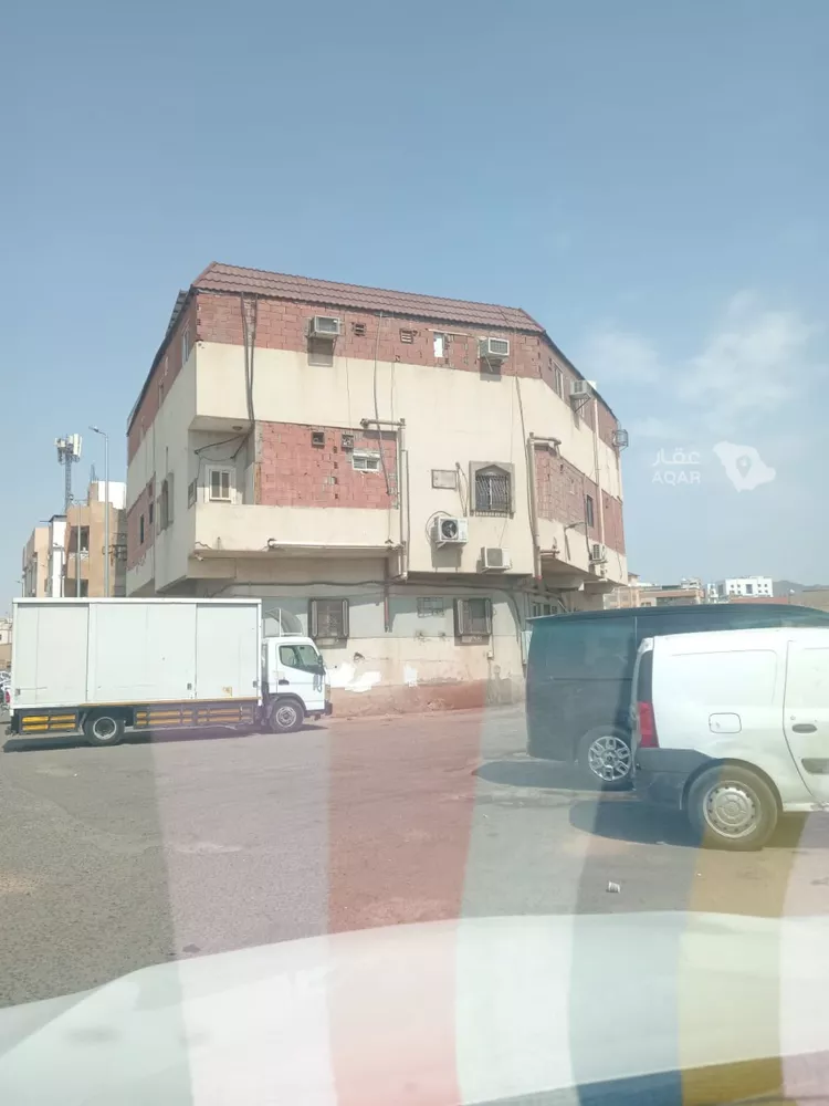 عمارة للبيع في شارع زيد بن لبيد الانصاري, حي بنى ظفر, مدينة المدينة المنورة, منطقة المدينة المنورة صورة 2