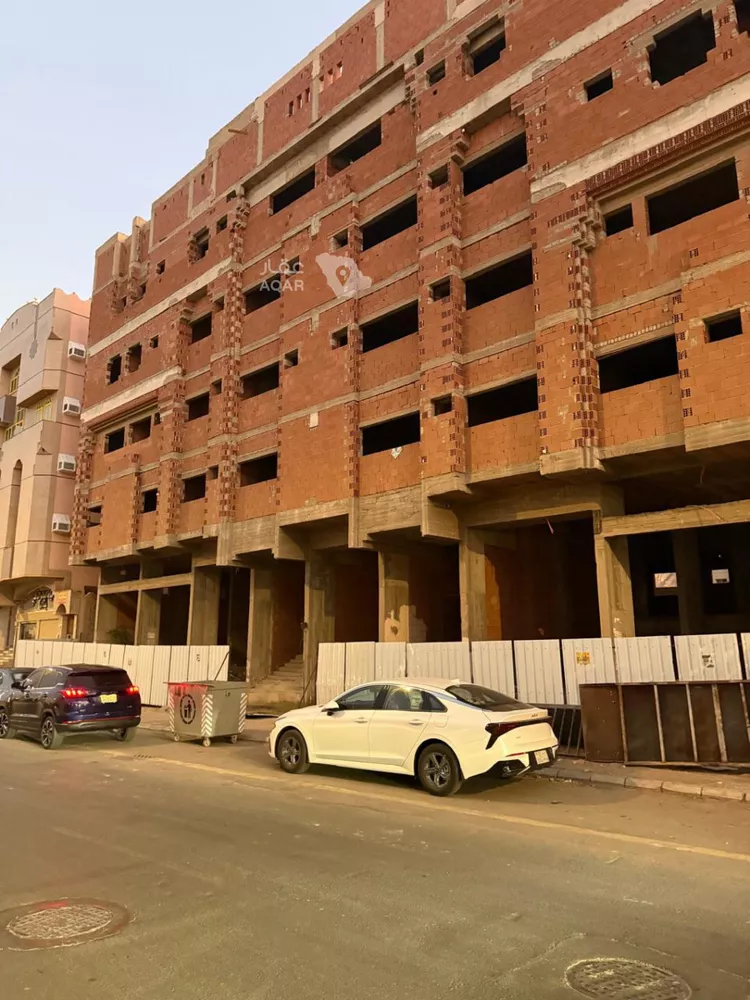عمارة للبيع في شارع الامير محمد ابن عبدالعزيز, حي بنى حارثة, مدينة المدينة المنورة, منطقة المدينة المنورة
