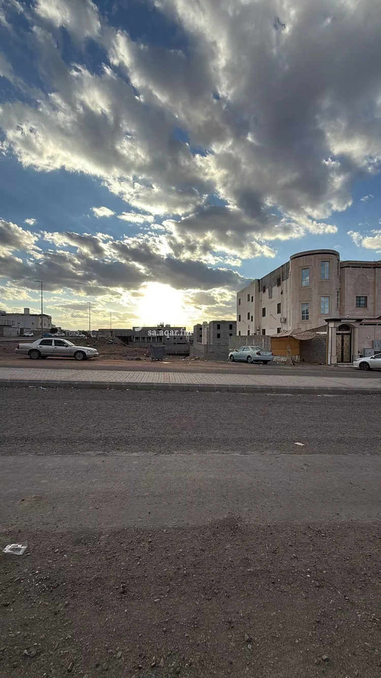 أرض للبيع في شارع سمراء بنت نهيك, حي نبلاء, مدينة المدينة المنورة, منطقة المدينة المنورة صورة 3
