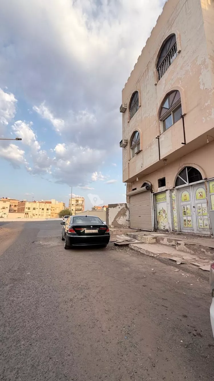 Building for Sale in Medina Al Khatim