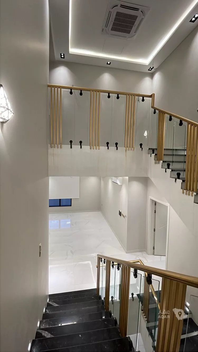 عمارة للبيع في شارع حذافه ابن نصر, حي الملك فهد, مدينة المدينة المنورة, منطقة المدينة المنورة 6