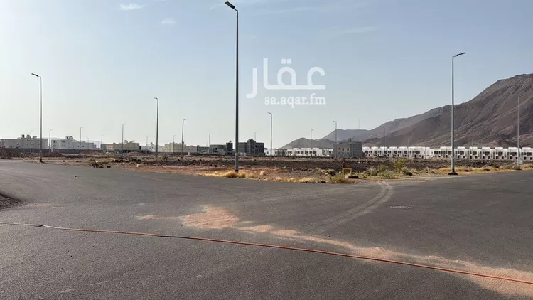 أرض للبيع في شارع بهز ابن حكيم, حي السكب, مدينة المدينه المنوره, منطقة المدينة المنورة