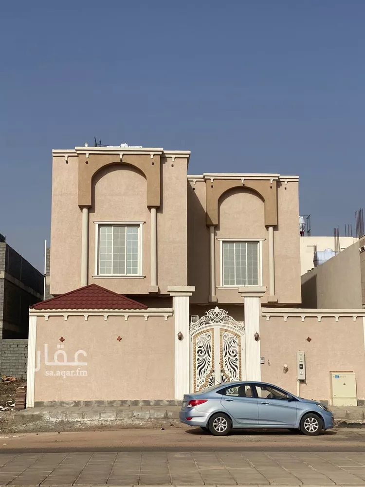 فيلا للبيع في شارع ابي اسحاق الزمزمي, حي العاقول, مدينة المدينة المنورة, منطقة المدينة المنورة