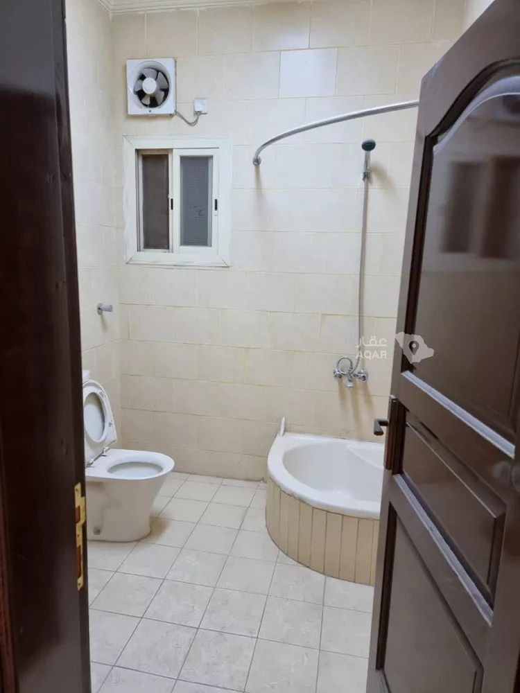Building for Sale in Medina Bani Harithah صورة 2