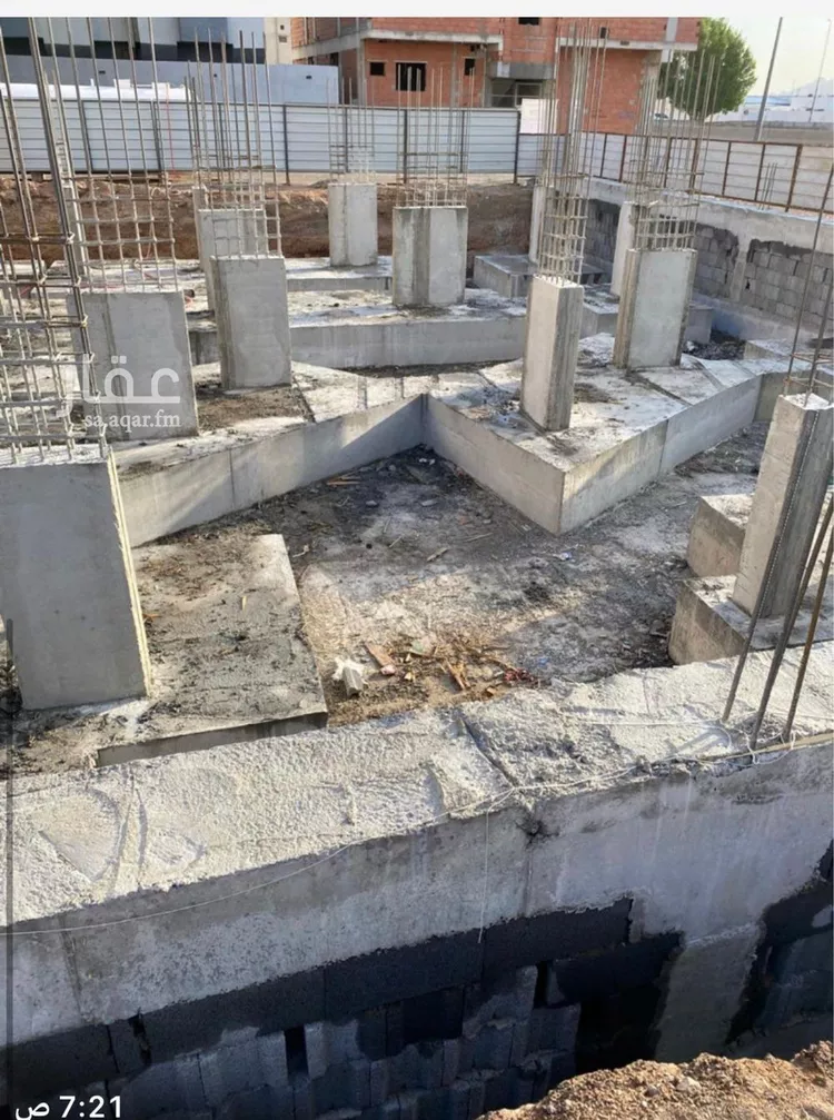 عمارة للبيع في شارع الحاكم النيسابورى, حي العزيزية, مدينة المدينه المنوره, منطقة المدينة المنورة صورة 2