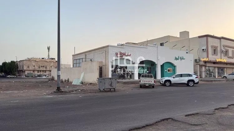عمارة للبيع في شارع الترمذي, حي العزيزية, مدينة المدينه المنوره, منطقة المدينة المنورة صورة 4
