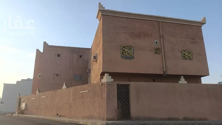 عمارة للبيع في شارع علي بن احمد الرزاز, حي ورقان, مدينة المدينة المنورة, منطقة المدينة المنورة صورة 4