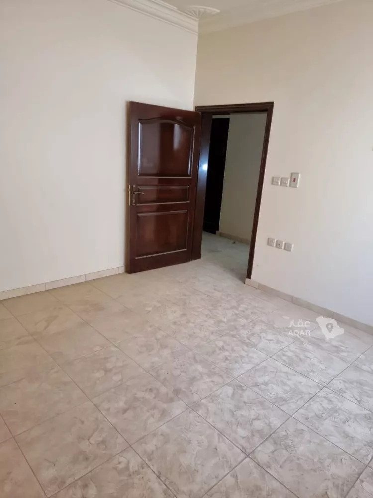 Building for Sale in Medina Bani Harithah 7