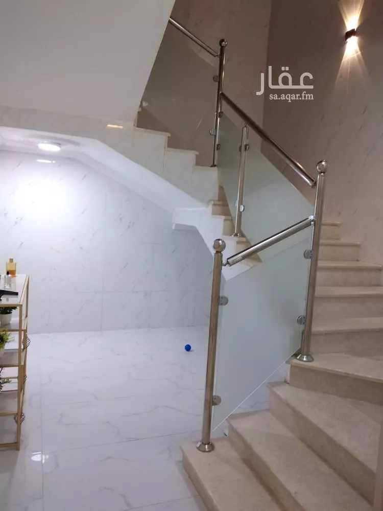 فيلا للبيع في شارع سلم بن ميمون, حي السلام, مدينة المدينة المنورة, منطقة المدينة المنورة 8