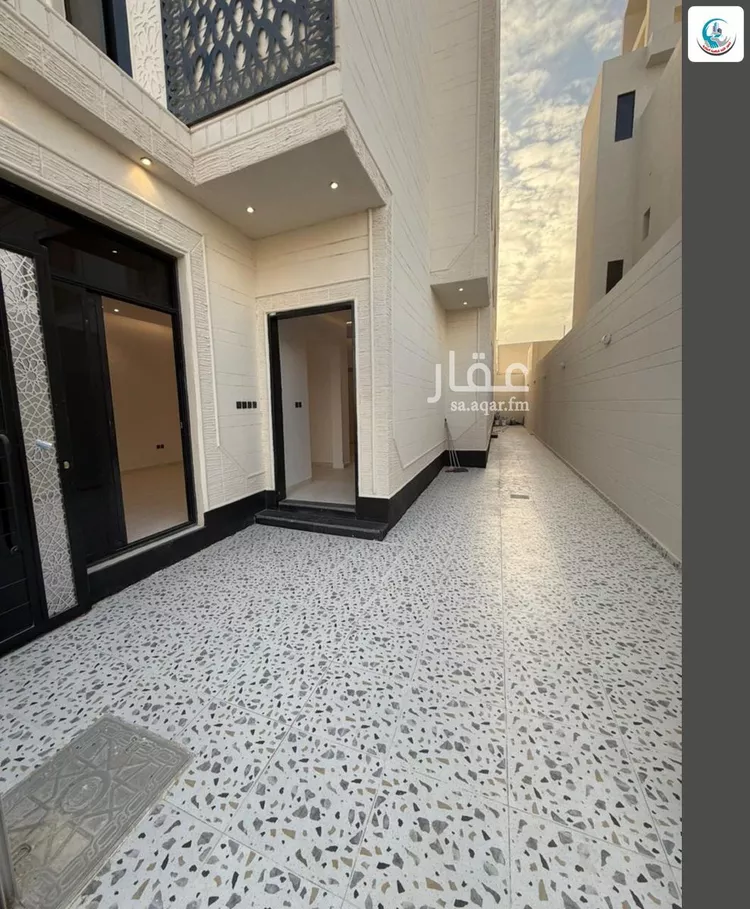 Floor for Sale in Riyadh Ash Sharq 10