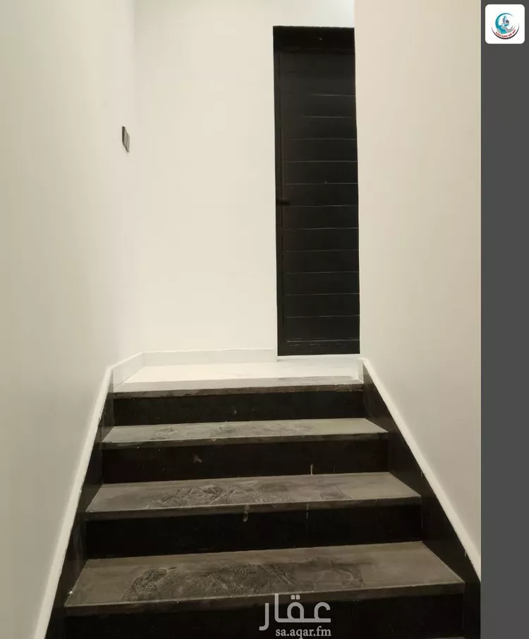 Floor for Sale in Riyadh Al Janadriyah 8