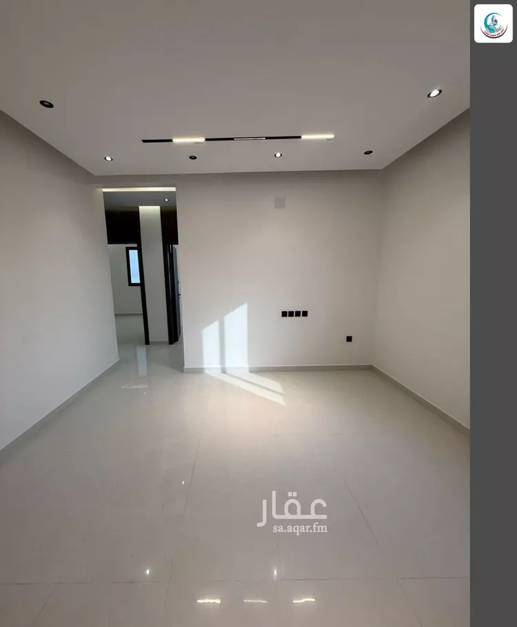 Floor for Sale in Riyadh Al Janadriyah 9