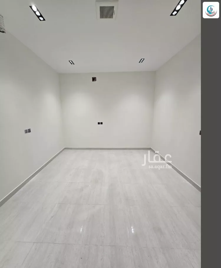 Floor for Sale in Riyadh Tuwaiq 8