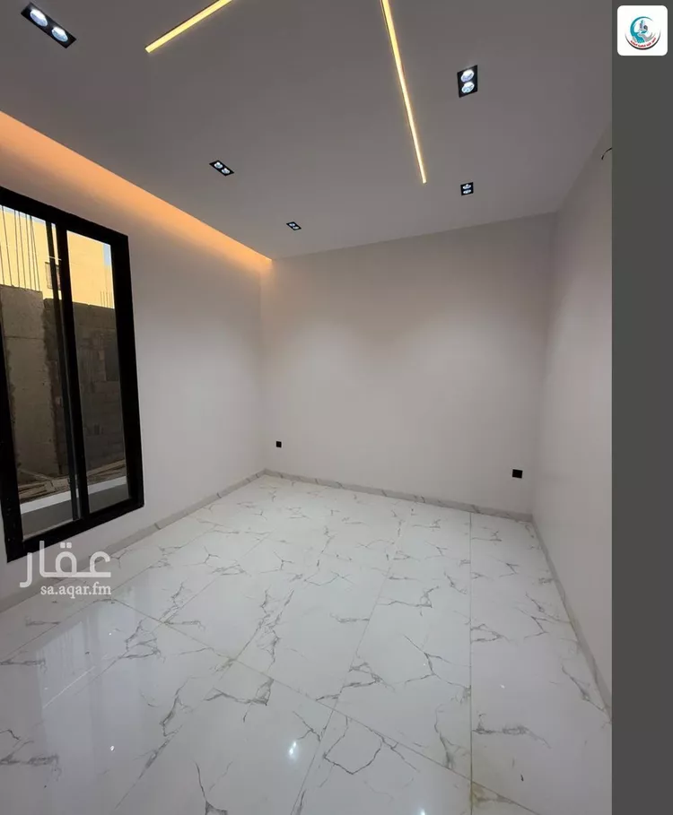 Floor for Sale in Riyadh Al Janadriyah 11