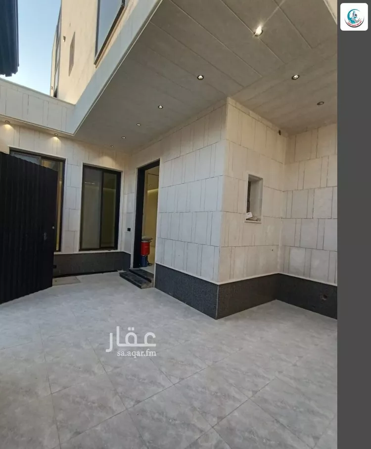 Floor for Sale in Riyadh Ar Rimal 6