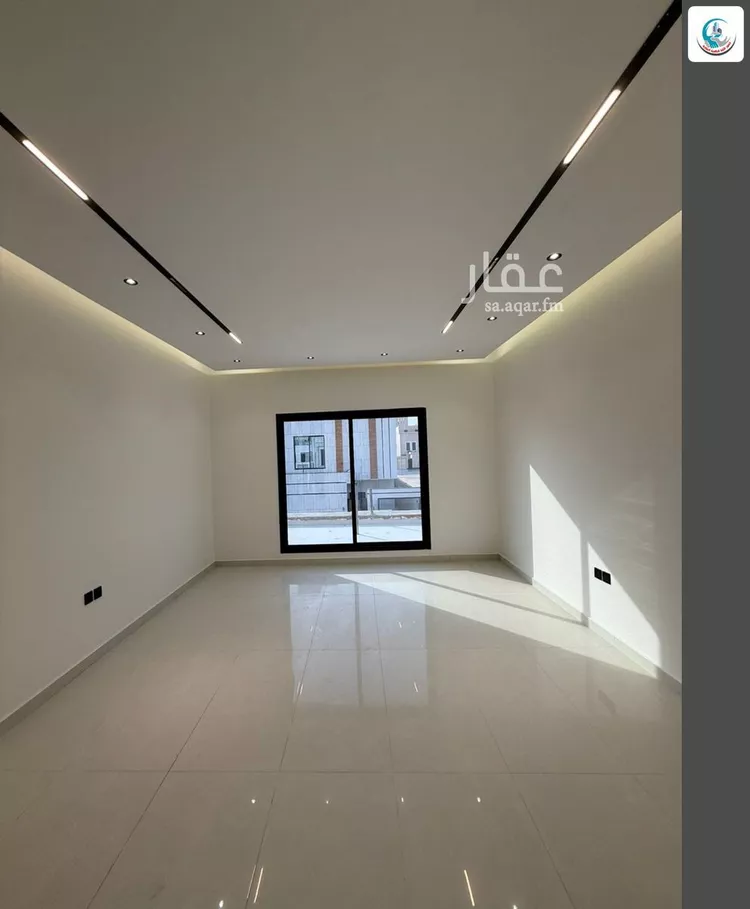Floor for Sale in Riyadh Al Janadriyah 12