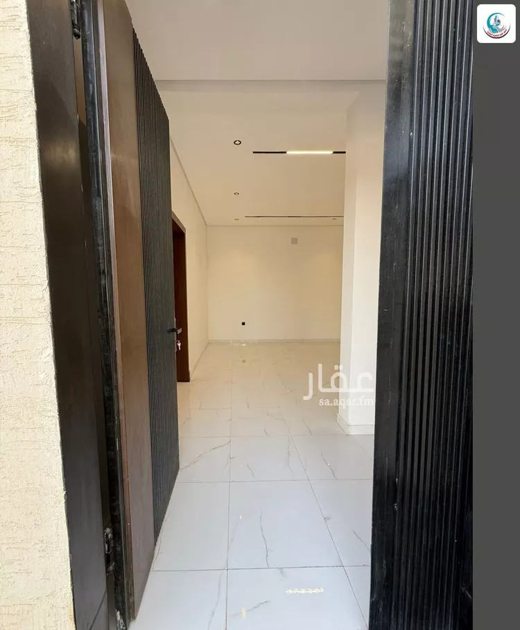 دور للبيع في شارع طريق خريص, حي الجنادرية, مدينة الرياض, منطقة الرياض صورة 5