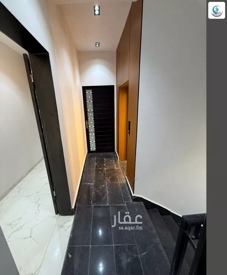 Floor for Sale in Riyadh Al Janadriyah 16