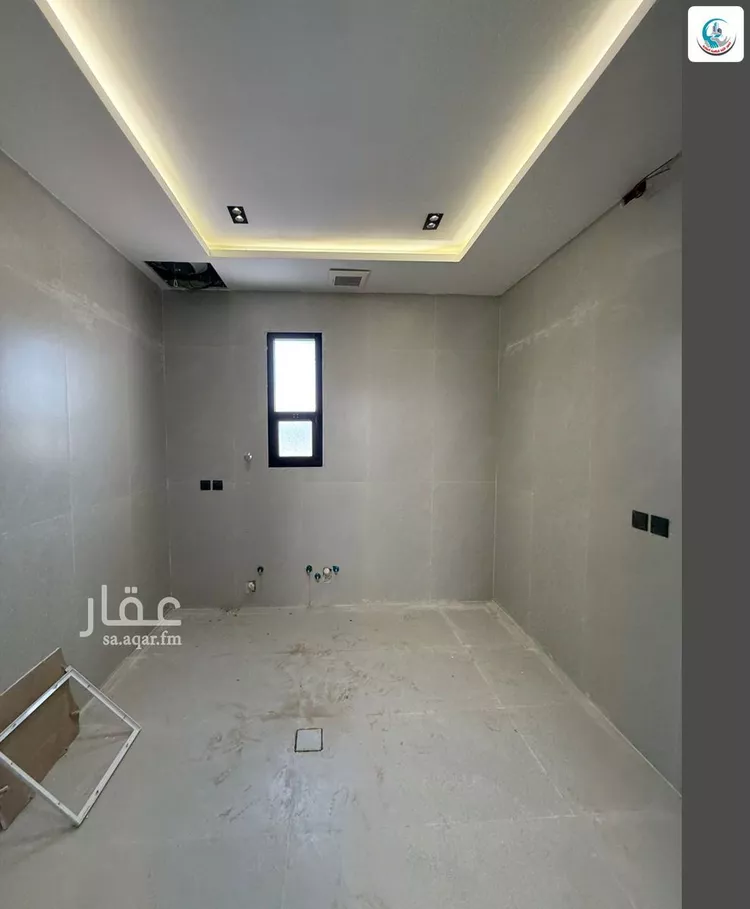 Floor for Sale in Riyadh Ar Rimal 12