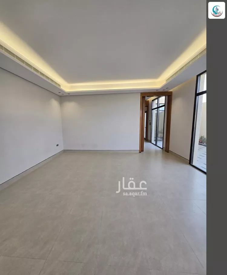 فيلا للبيع في شارع إسماعيل بن عمرو, حي المهدية, مدينة الرياض, منطقة الرياض 13
