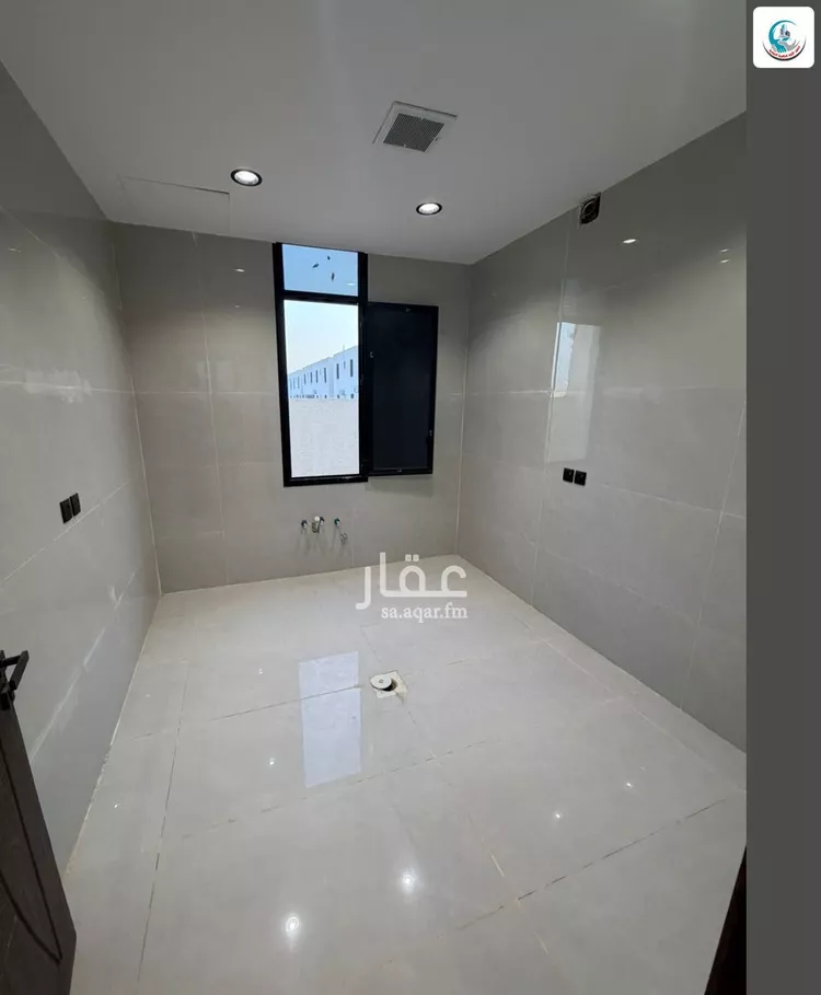 Floor for Sale in Riyadh An Nadhim 8