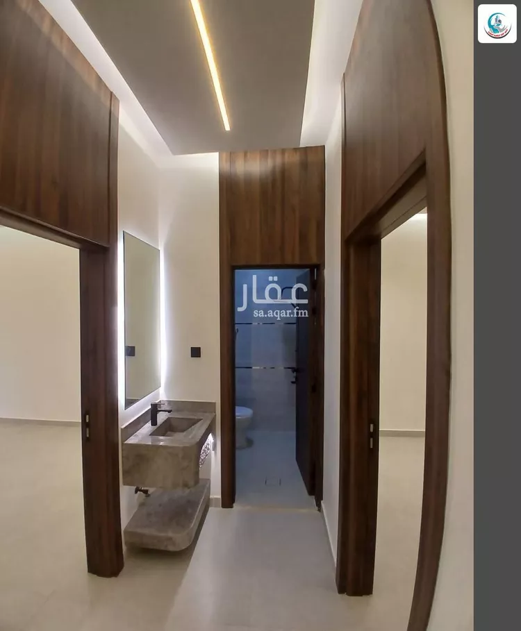 Floor for Sale in Riyadh Ar Rimal 13