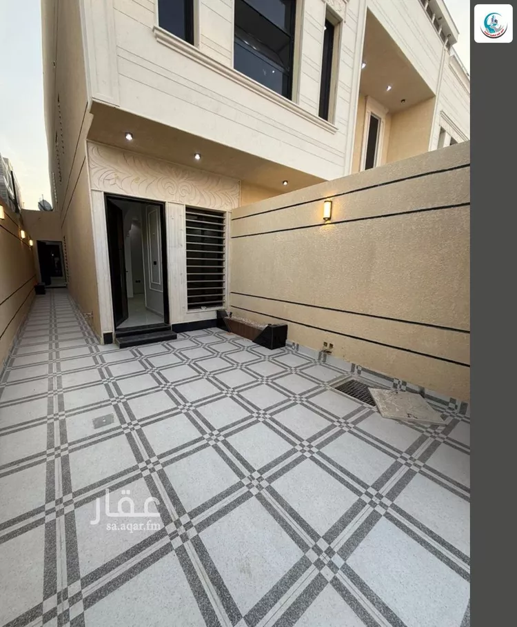 دور للبيع في شارع حسين الأبريقي, حي عكاظ, مدينة الرياض, منطقة الرياض صورة 2