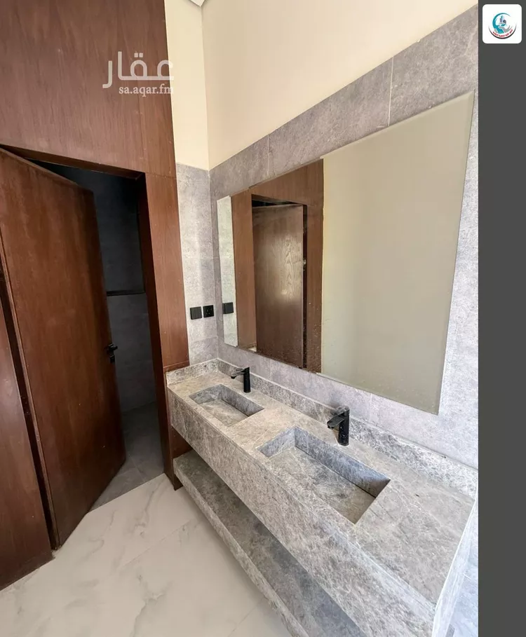 دور للبيع في شارع احمد بن عفيف, حي الجنادرية, مدينة الرياض, منطقة الرياض صورة 5