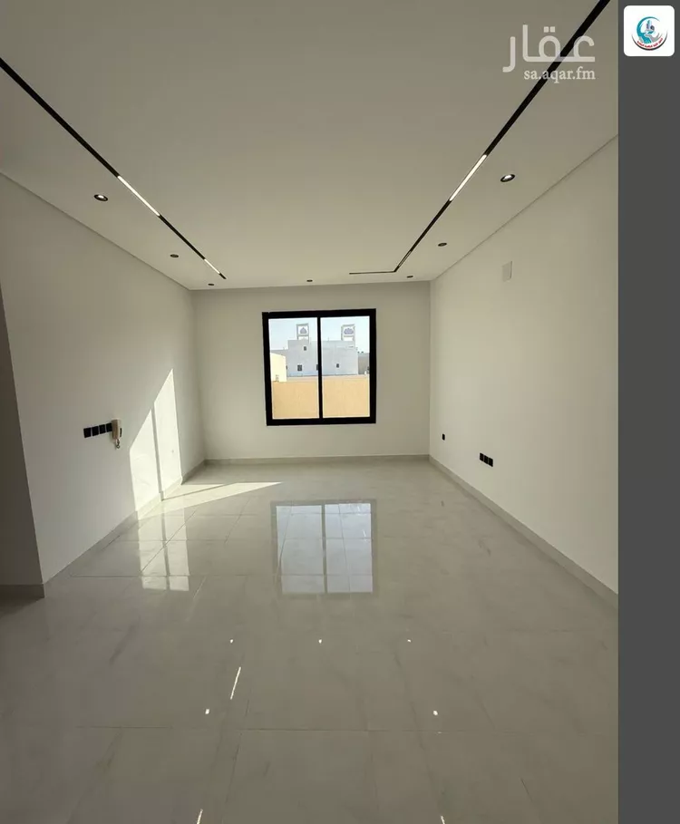 Floor for Sale in Riyadh Al Janadriyah 13