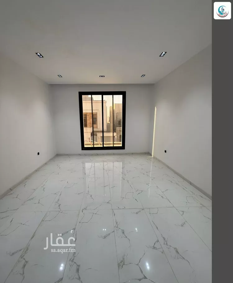 Floor for Sale in Riyadh Al Janadriyah 13