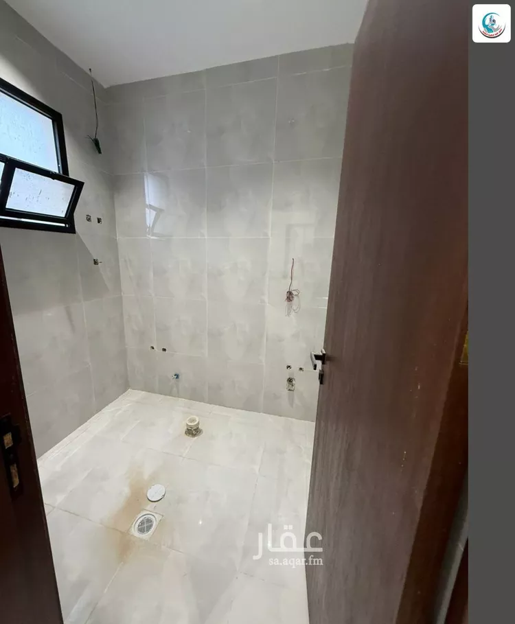 Floor for Sale in Riyadh Ar Rimal 7