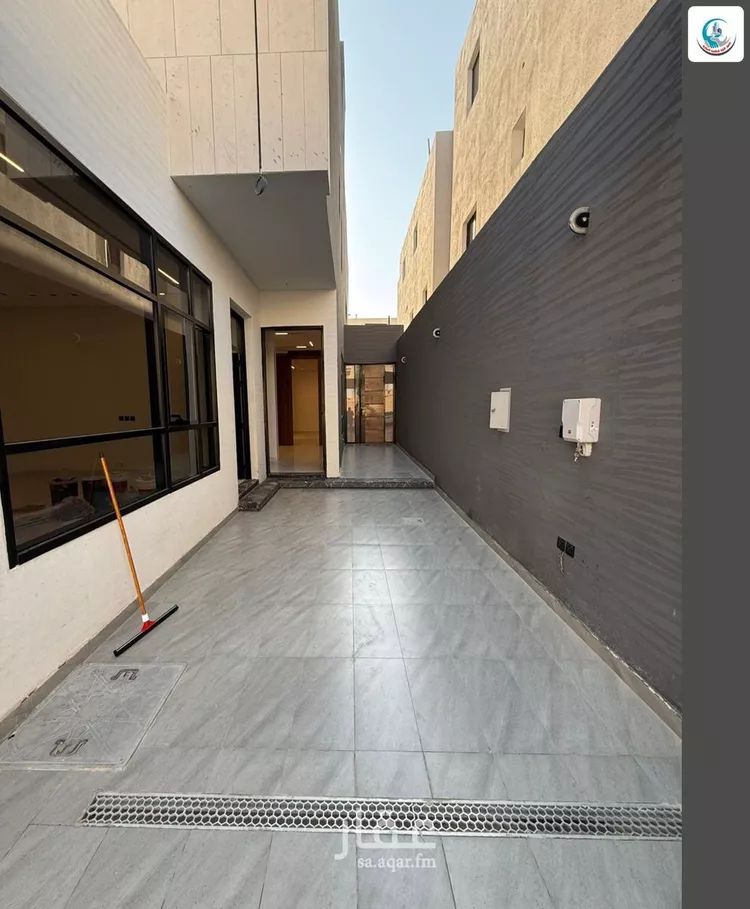 دور للبيع في شارع إسماعيل الدهان, حي الرمال, مدينة الرياض, منطقة الرياض 11