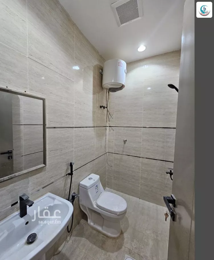 فيلا للبيع في شارع ابن شاكر, حي طيبة, مدينة الرياض, منطقة الرياض 7