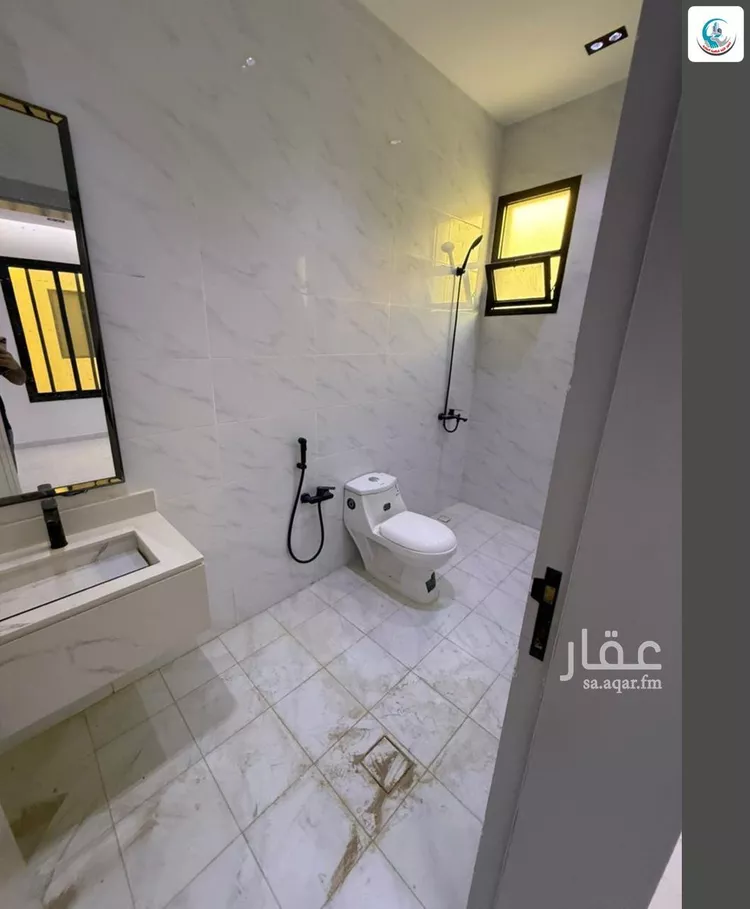 فيلا للبيع في شارع احمد بن عفيف, حي الجنادرية, مدينة الرياض, منطقة الرياض 16