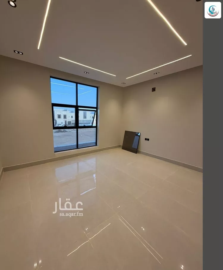 Floor for Sale in Riyadh An Nadhim 13