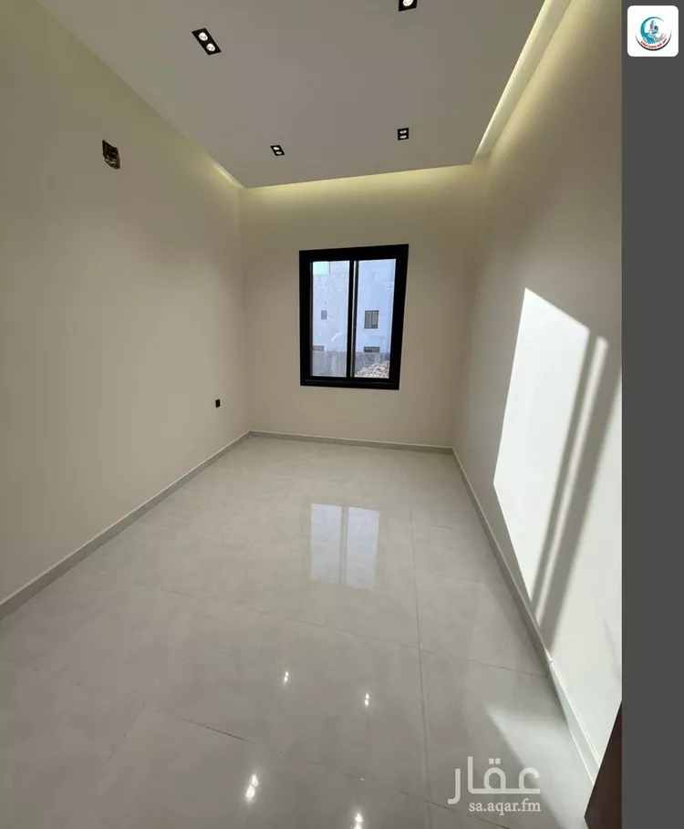 Floor for Sale in Riyadh Ar Rimal 8