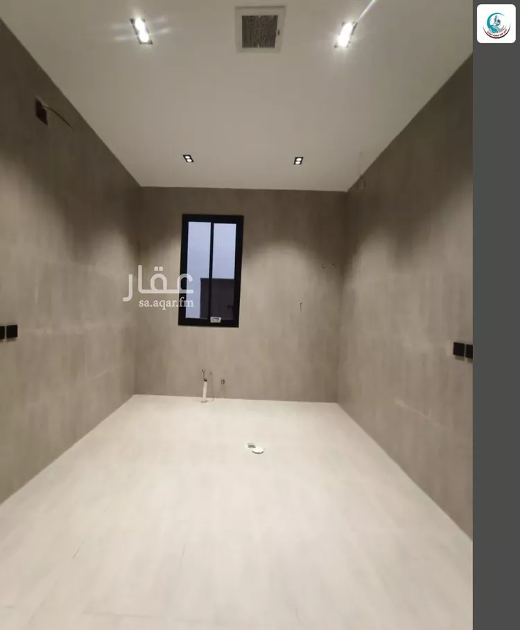 Floor for Sale in Riyadh Ar Rimal 7