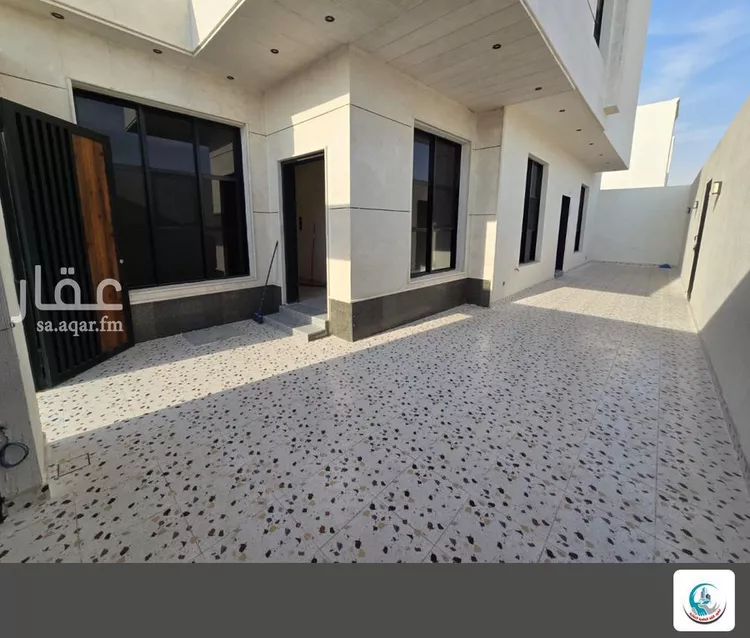 فيلا للبيع في شارع الفرحة, حي المعيزيلة, مدينة الرياض, منطقة الرياض 9